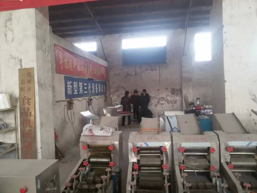 一品鮮工程師細心指導(dǎo)江蘇昆山客戶高先生調(diào)試設(shè)備