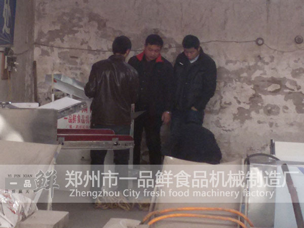 扯面機(jī)的輥間距的調(diào)節(jié)